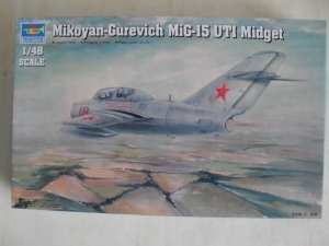 TRUMPETER 1/48 02805 MiG-15 UTI MIDGET